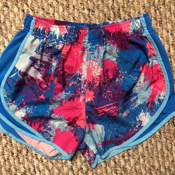 Nike running shorts - Picture 1 of 7